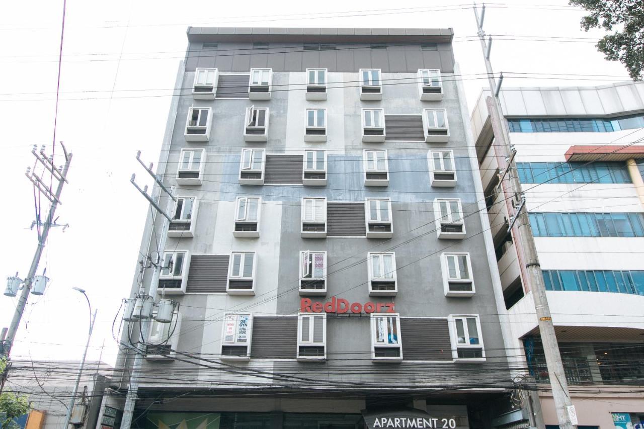 Reddoorz Plus @ Kamuning Quezon City Cidade Quezon Exterior foto