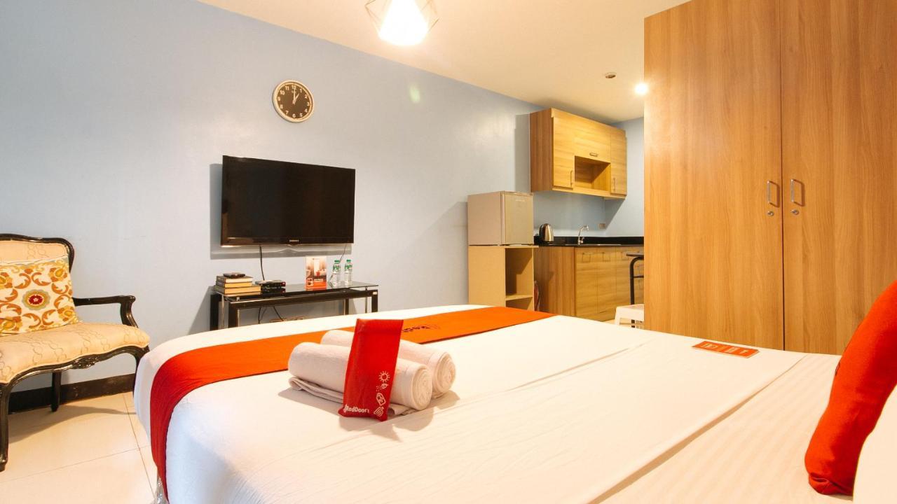 Reddoorz Plus @ Kamuning Quezon City Cidade Quezon Exterior foto