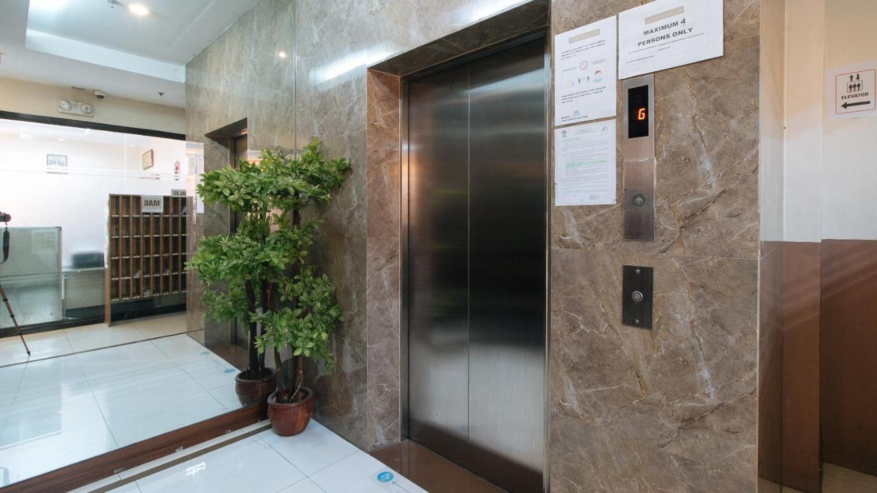 Reddoorz Plus @ Kamuning Quezon City Cidade Quezon Exterior foto